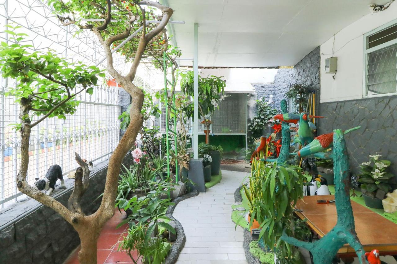 Emy'S Guesthouse Jenggrik Exterior photo